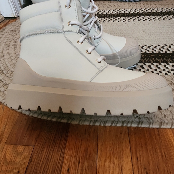 UGG Neumel High Weather Hybrid Leather Boots - Picture 2 of 10